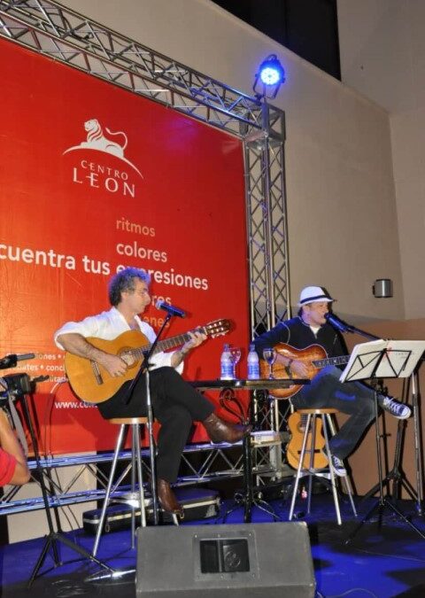 A tan solo guitarra con José Antonio Rodríguez