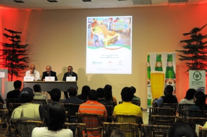 Cerveza Presidente, la Recicladora del Cibao y el Centro León anuncian el lanzamiento de Mi Barrio está en Navidad 2012
